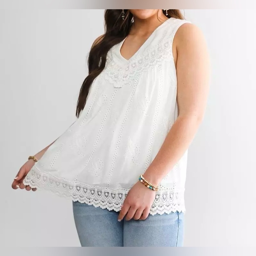 Miss Me white Ruffled Sleeveless Blouse size L